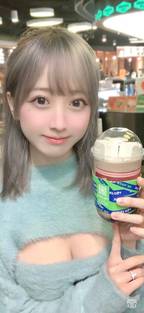 号舱房的女人